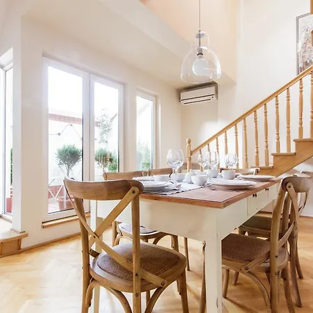 Classy Penthouse Krakov